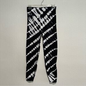 Victoria’s Secret Tye Dye Leggings SZ M